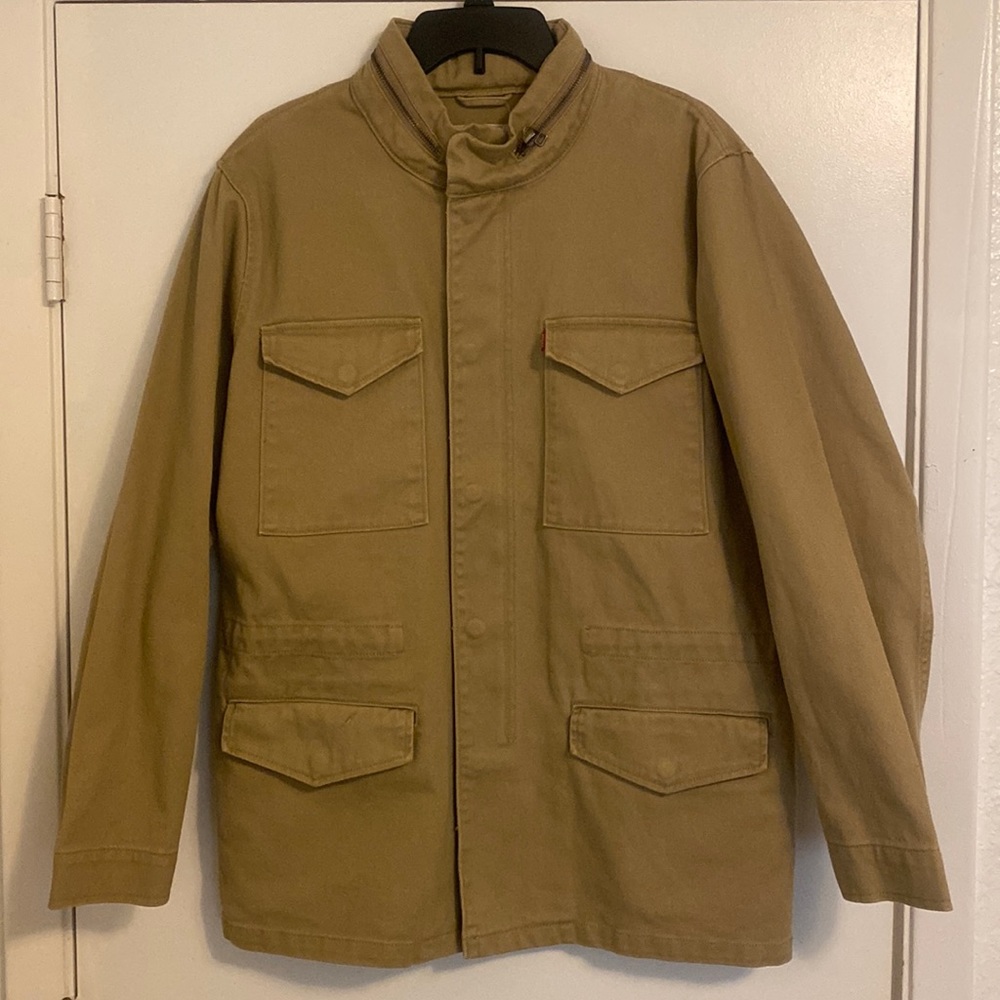 Levi’s Military Jacket Khaki Tan Sz Lg with Zippered Hood in Collar MSRP: $160